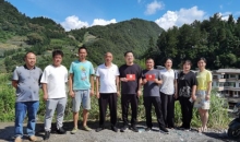 红会牵线显真情 爱心帮扶促振兴